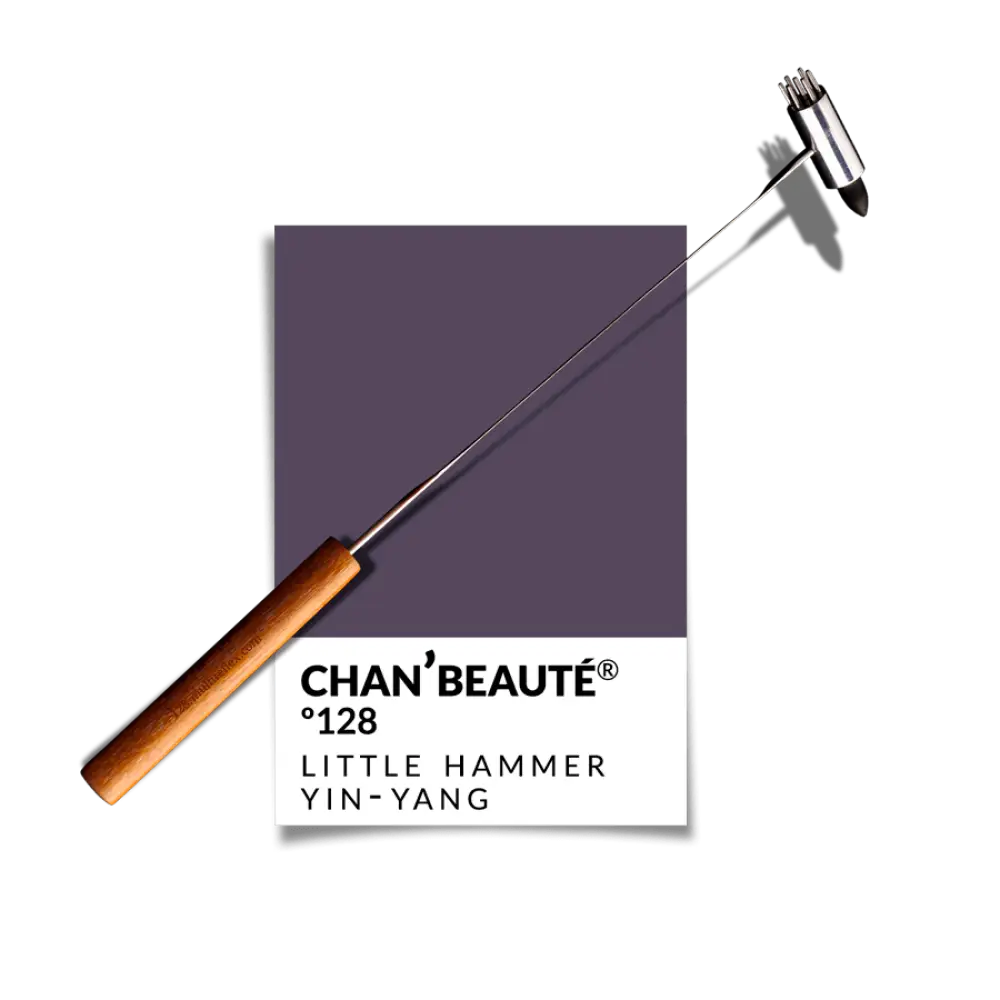 Little Yin Yang Hammer nº128 with wooden handle and yin-yang head