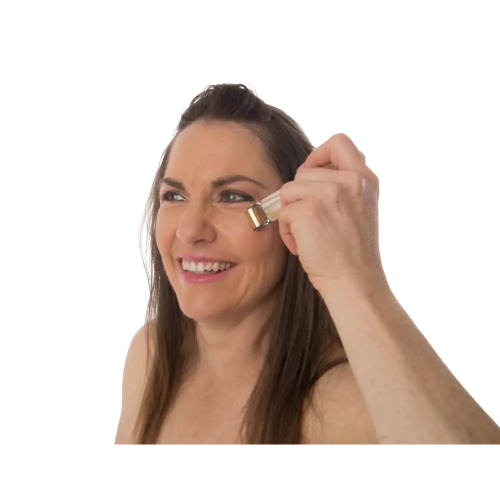 Sleek gold and black nº252 small makeup brush with yin cylinder